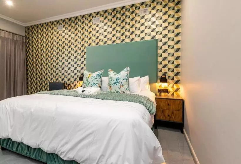 Majatalo 5th On Preston Guest House