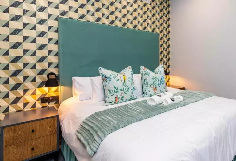 Majatalo 5th On Preston Guest House