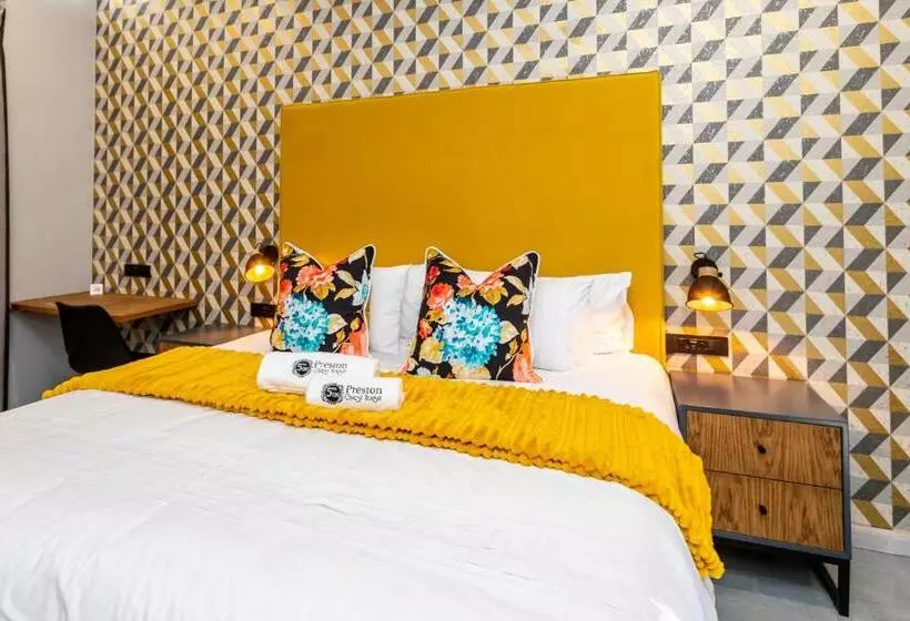 Majatalo 5th On Preston Guest House