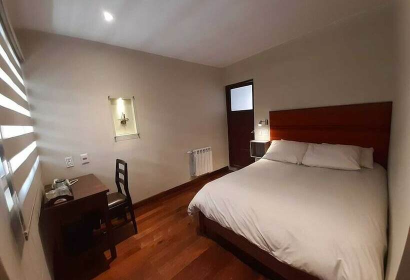 پانسیون Hostal Republica