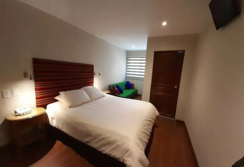 پانسیون Hostal Republica