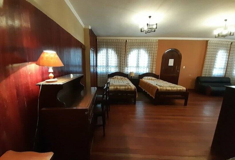 پانسیون Hostal Republica