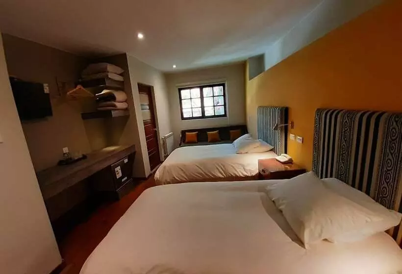 پانسیون Hostal Republica