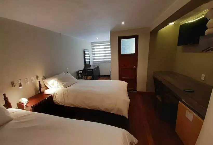 پانسیون Hostal Republica