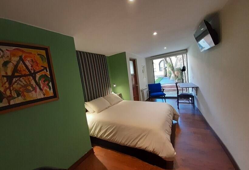 پانسیون Hostal Republica