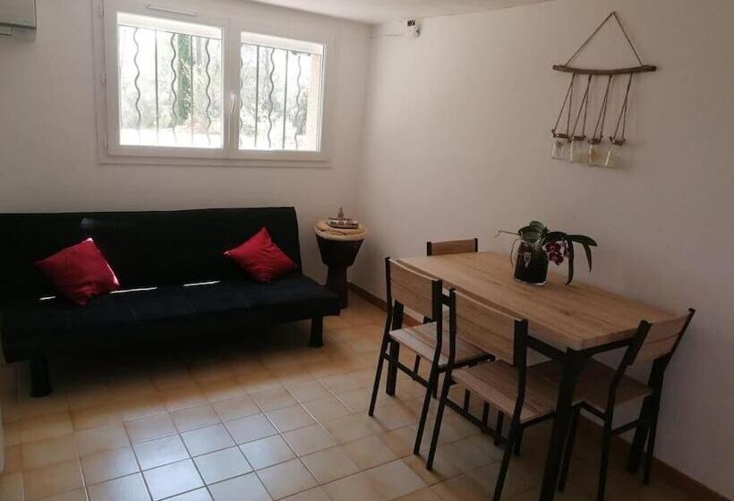 ペンション Le Mas Blanc