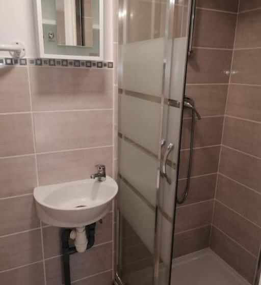 ペンション Le Mas Blanc