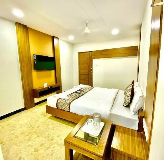 هتل Sheraton Grande At Puratchi Thalaivar Dr Mgr Central Railway Station