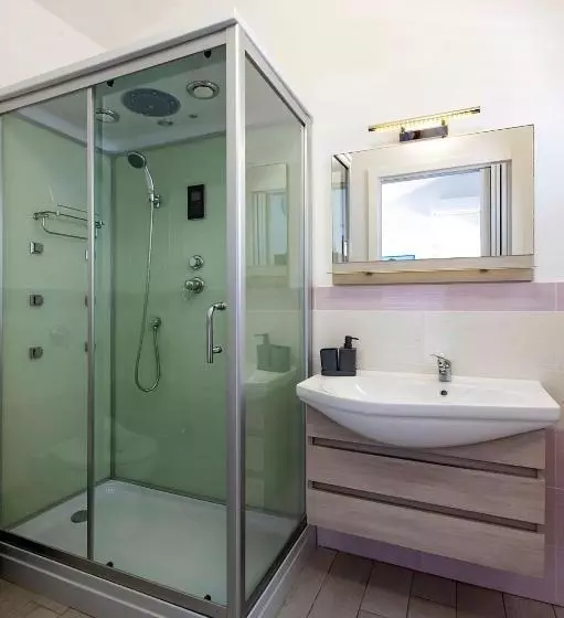 Aamiaismajoitus (B&B) Brezza Salina