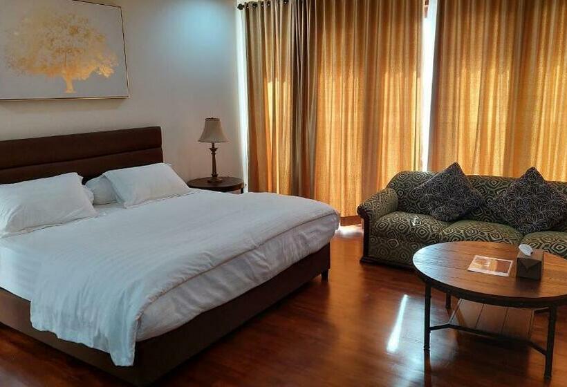 Bed and Breakfast The Eight By Villa Panorama Sanad