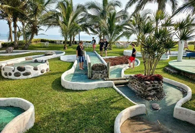 Hotelli Torre Marina