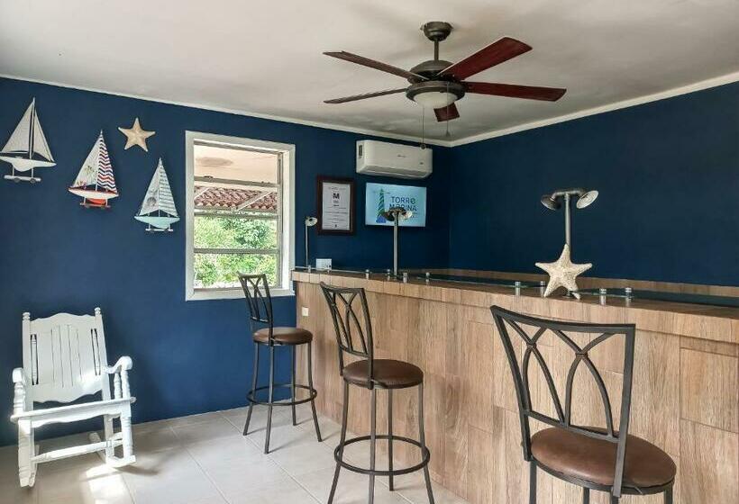 ホテル Torre Marina