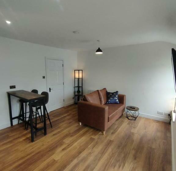 Lovely Refurbished Apartments, Morecambe Promenade