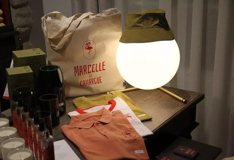 ペンション Marcelle En Camargue