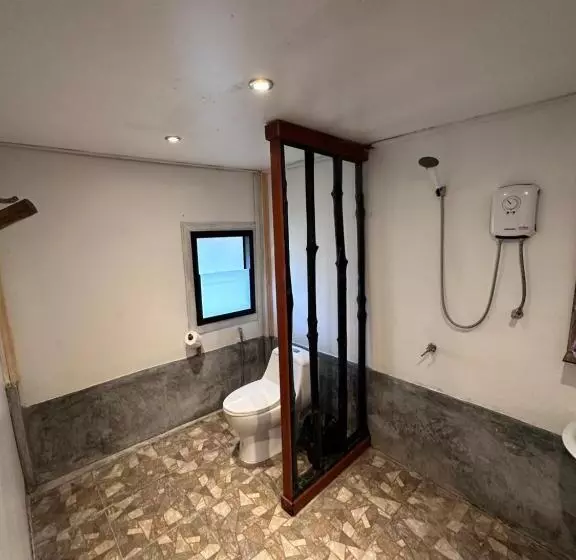 Lomakeskus Koh Mook Mountain View