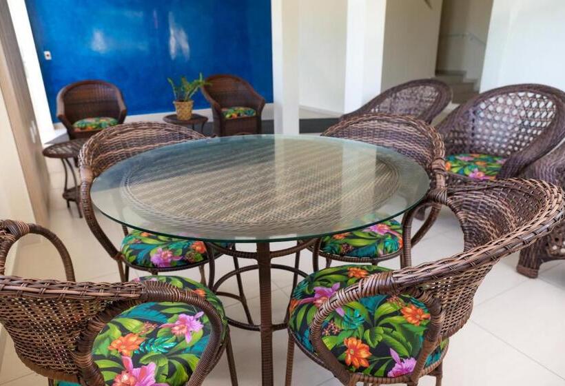 בית מלון כפרי Pousada Roberto Monteiro Frente Mar