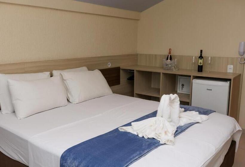 בית מלון כפרי Pousada Roberto Monteiro Frente Mar