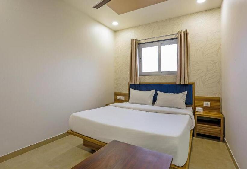 酒店 Sai Sagar Lodging & Boarding