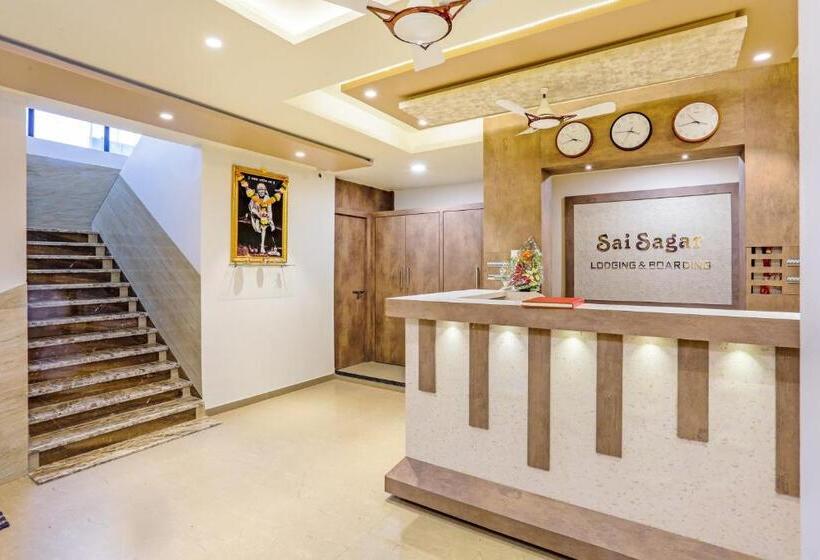 酒店 Sai Sagar Lodging & Boarding