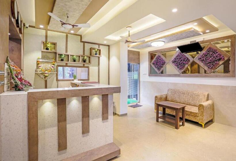 酒店 Sai Sagar Lodging & Boarding