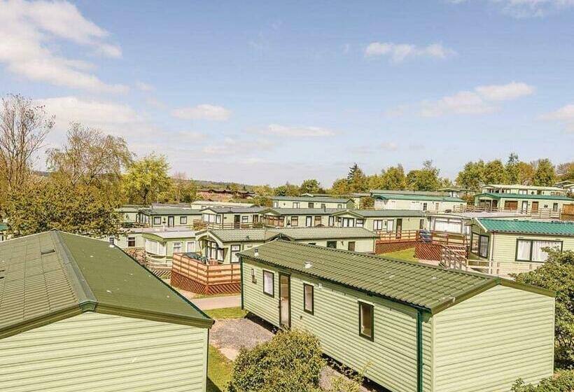 منتجع Hillcroft Park