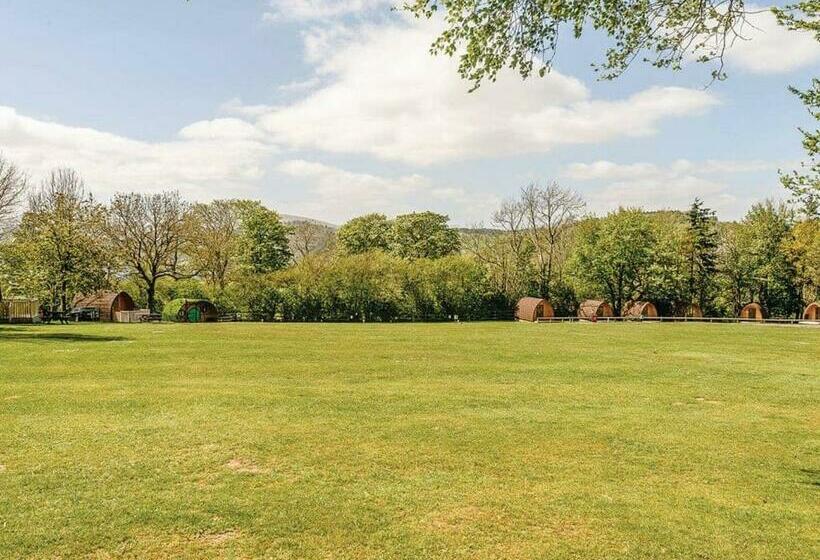 منتجع Hillcroft Park