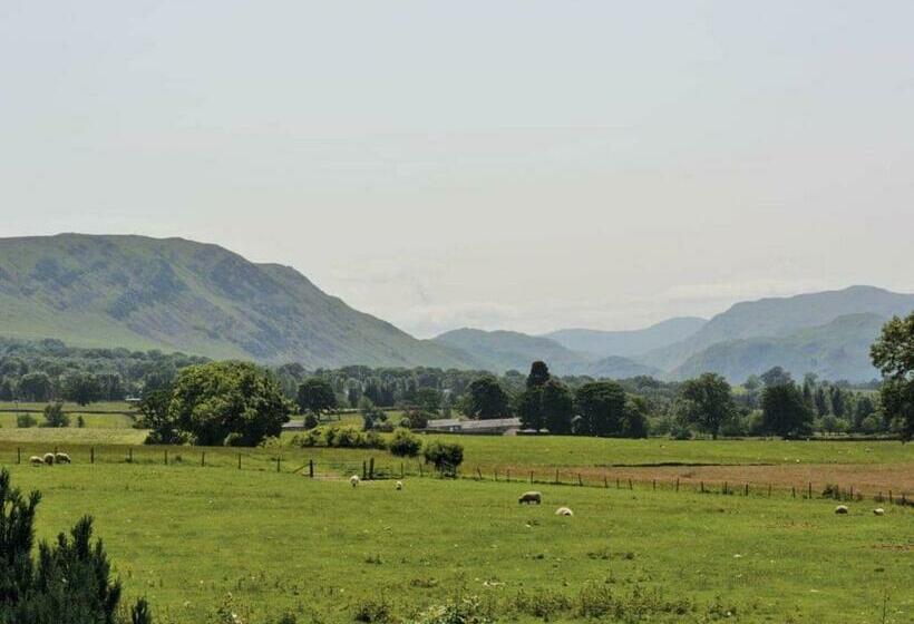 منتجع Hillcroft Park