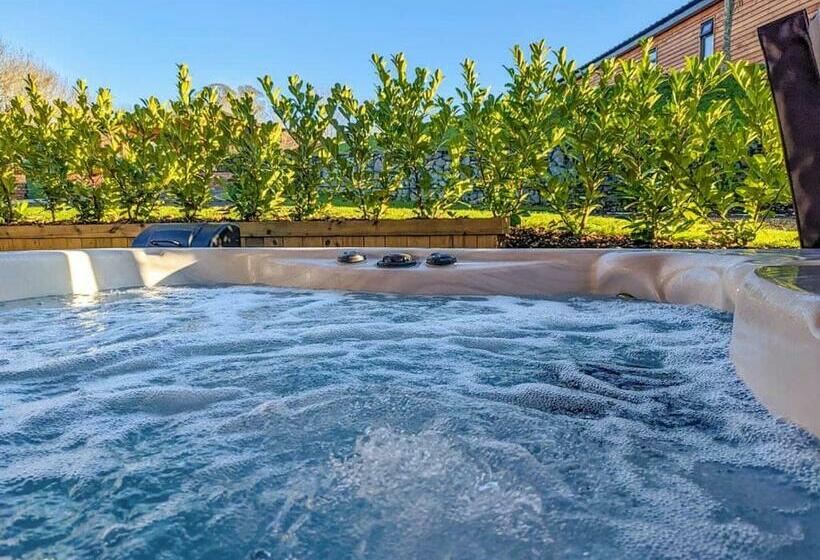 Kurort  The Warrens At Foxtail