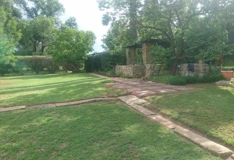 Bed and Breakfast Black Cottage