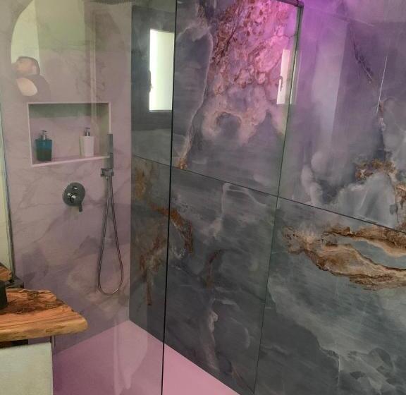 ベッドアンドブレックファースト Lemon Suite Luxury