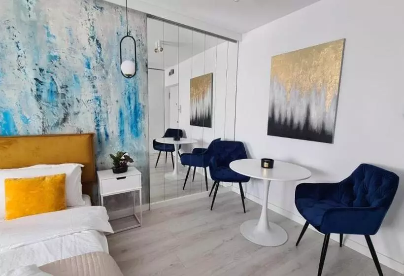 Government Deluxe Studio By Magic Apartments