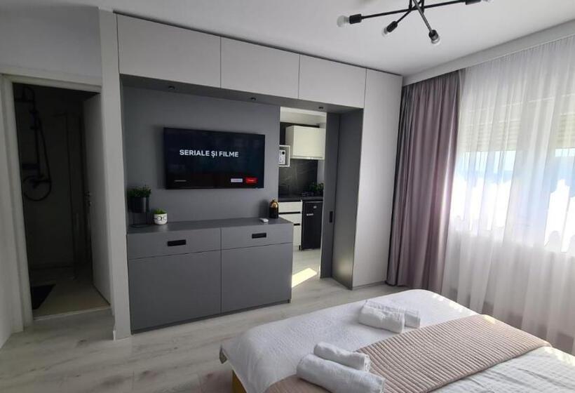 Government Deluxe Studio By Magic Apartments