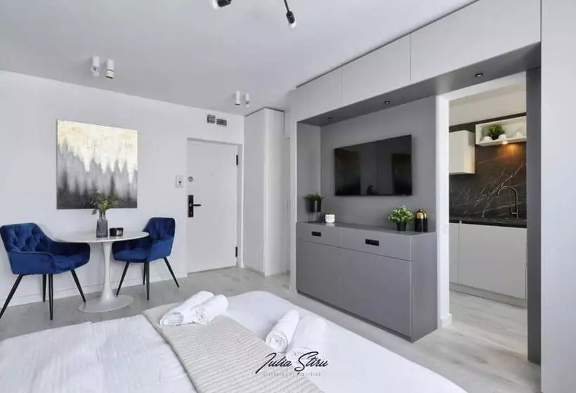 Government Deluxe Studio By Magic Apartments
