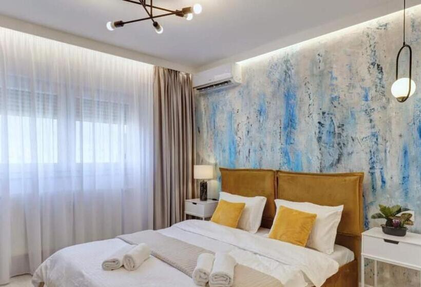 Government Deluxe Studio By Magic Apartments