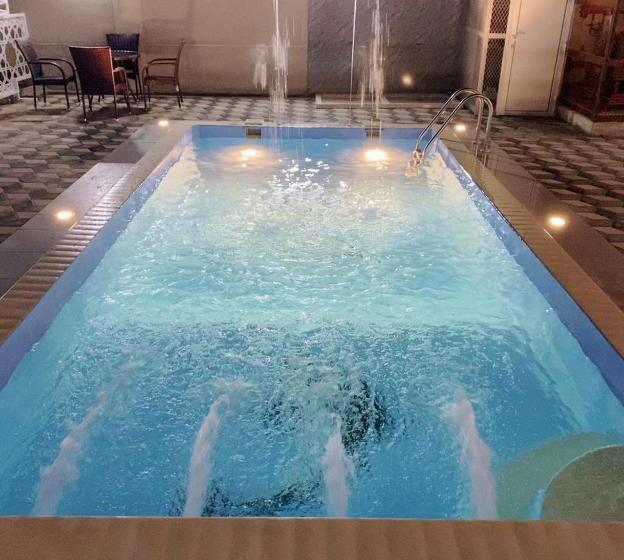 בית מלון כפרי الزمرد للشقق المخدومة