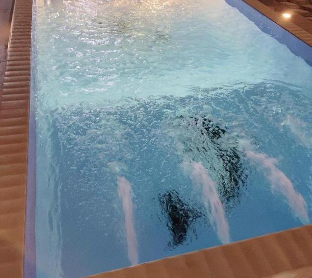 בית מלון כפרי الزمرد للشقق المخدومة