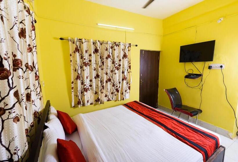 ホテル Sterling Baishakhi