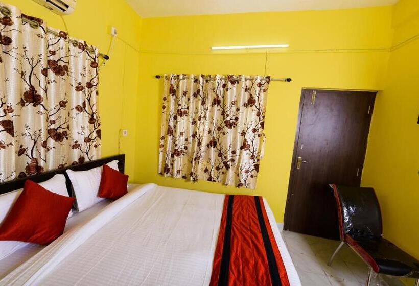 ホテル Sterling Baishakhi