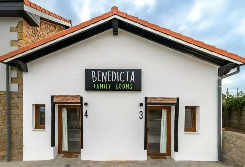 Majatalo Benedicta Familys