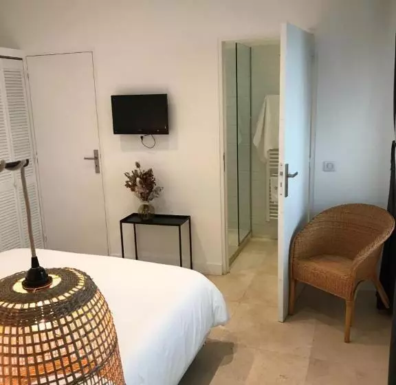 پانسیون Maison Boussingault