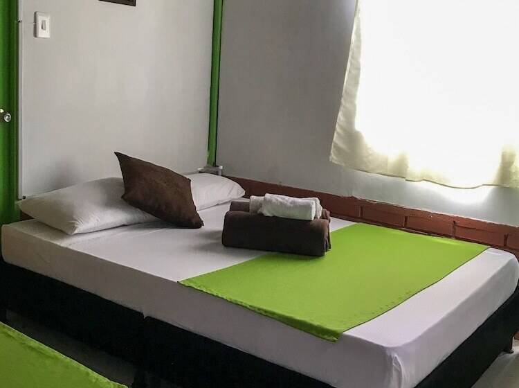 Пансион Room In Guest Room   Room With 2 Double Beds   Number 14