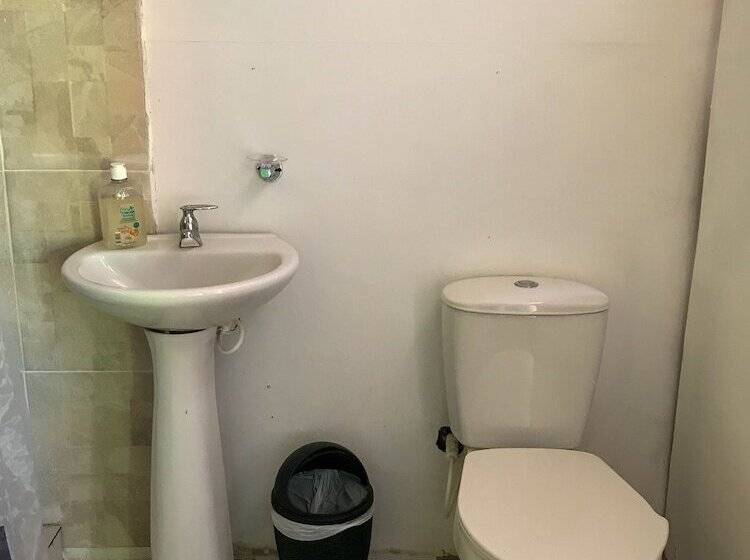 Пансион Room In Guest Room   Room With 2 Double Beds   Number 14