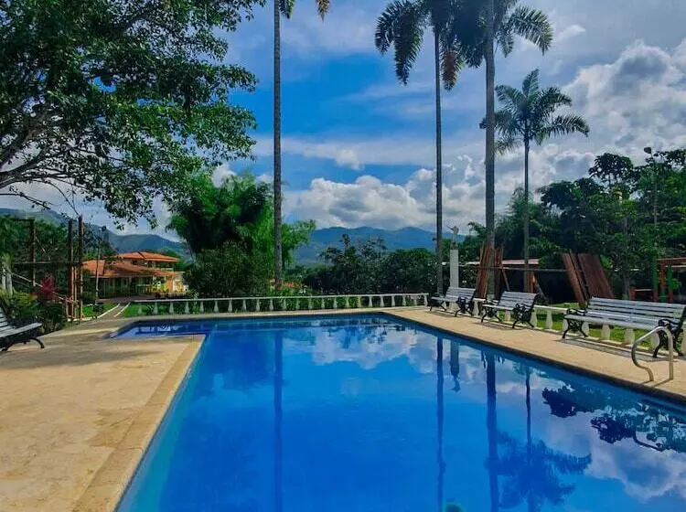 Majatalo Room In Guest Room   Room With 2 Double Beds   Number 14