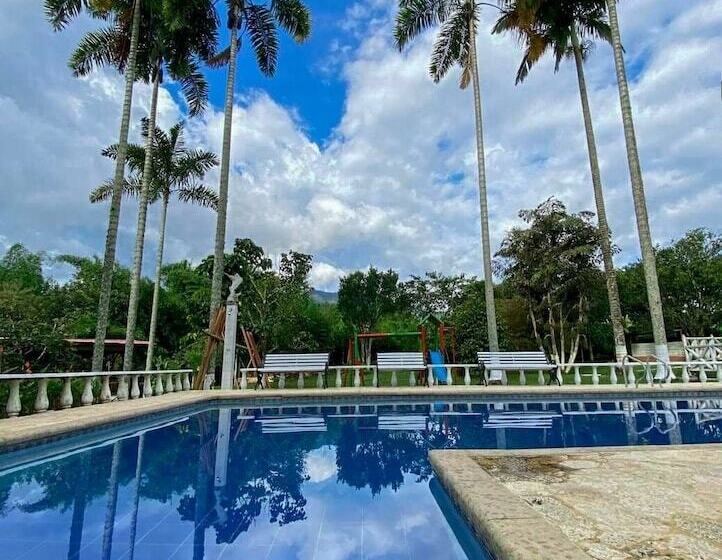 Пансион Room In Guest Room   Room With 2 Double Beds   Number 14