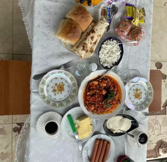 Aamiaismajoitus (B&B) Arman S House