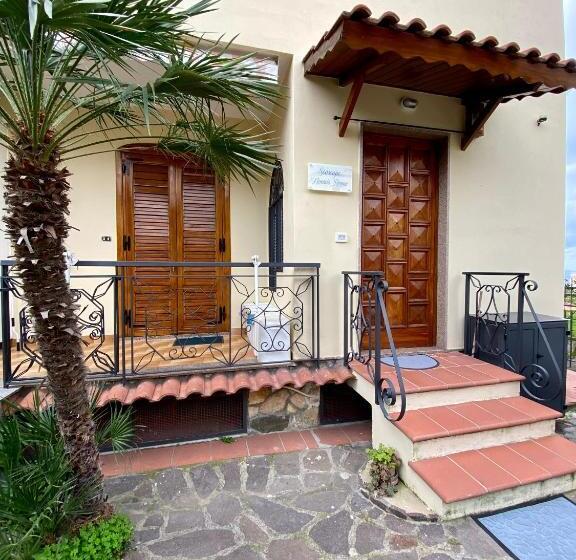 צימר Seascape   Noemi S Rooms