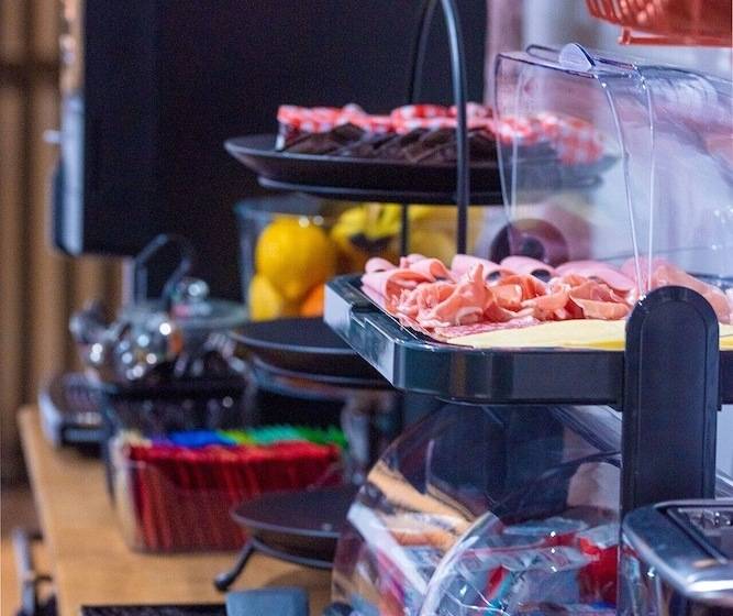 هتل کپسول Fort40 Guesthouse