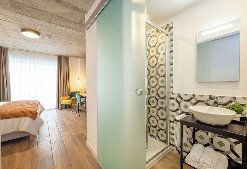 هتل کپسول Fort40 Guesthouse