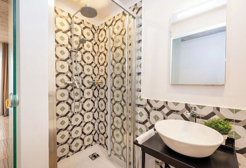 هتل کپسول Fort40 Guesthouse