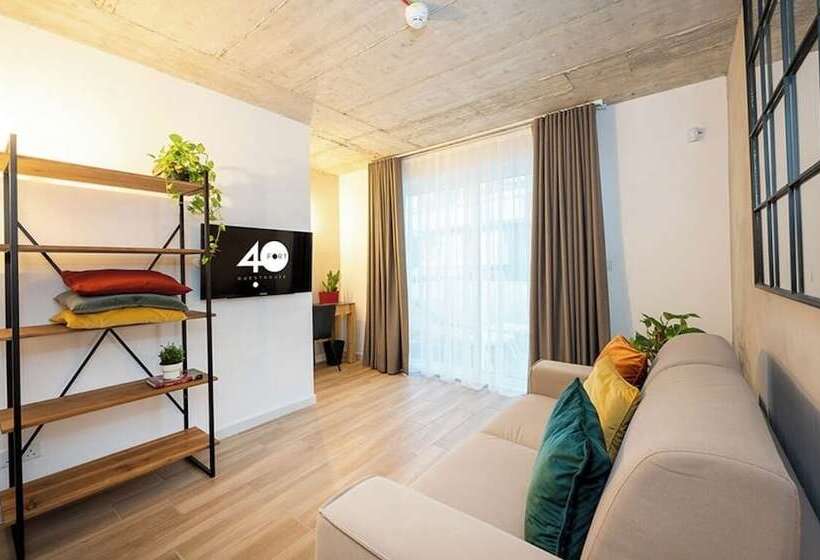 هتل کپسول Fort40 Guesthouse